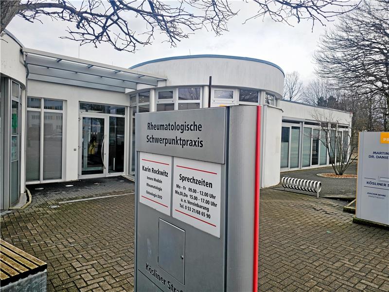 Lücken in der Facharztversorgung im Landkreis Goslar Die rheumatologische Praxis von Karin Rockwitz gehört jetzt zu Asklepios und öffnet nach der Schließung im März in der zweiten Aprilwoche wieder. Archivfoto: Sowa