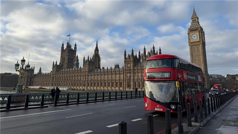 Busfahrer berichten über Kakerlaken in Londoner Bussen Die roten Doppeldeckerbusse sind aus dem Londoner Stadtbild nicht wegzudenken. (Archivbild)