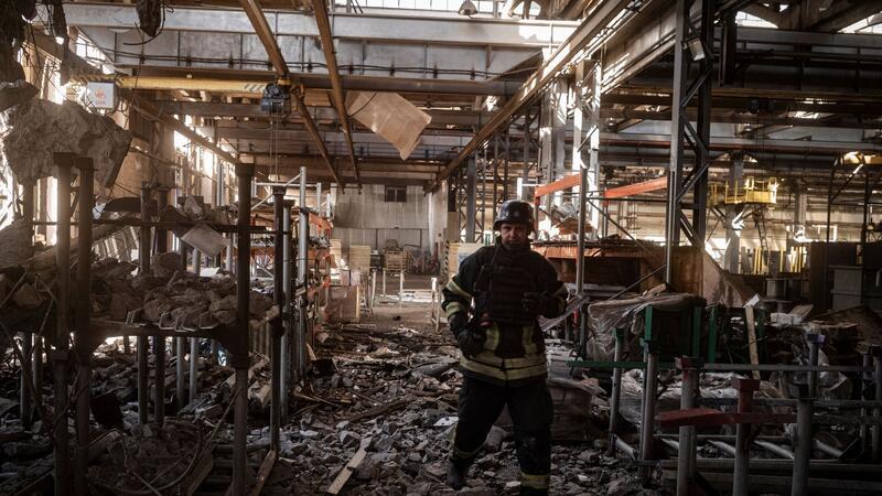 Krieg gegen die Ukraine: So ist die Lage Die russische Armee hat ein Industriegebiet in Charkiw bombadiert.