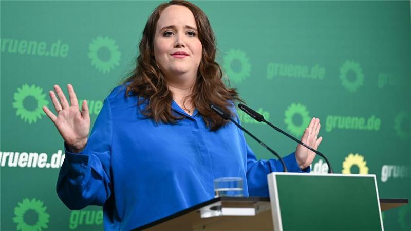 Die scheidende Bundesvorsitzende der Grünen, Ricarda Lang, ist in den vergangenen Jahren besonders häufig Ziel von hasserfüllten Verbalattacken geworden. (Archivbild)