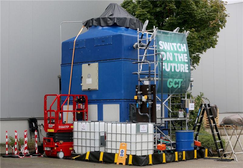 Neue Anlage saugt Kohlendioxid aus Luft Die sogenannte «Greenberry 2», eine etwa fünf Meter hohe Demonstrationsanlage, mit der das Treibhausgas Kohlendioxid aus der Luft abgeschieden werden kann, eine Art «CO2-Staubsauger».