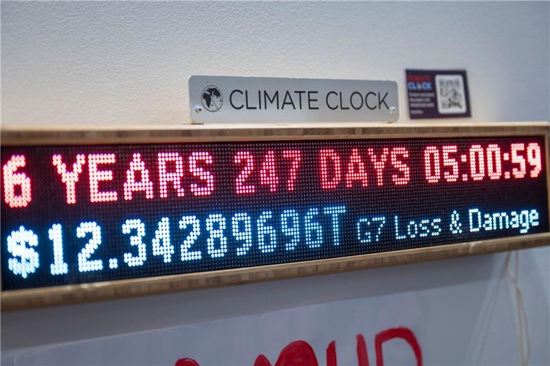 Grünen-Europapolitiker: Klimakonferenz kann Erfolg werden Die sogenannte «Klimauhr» auf dem UN-Klimagipfel COP27 in Sharm el Scheich.