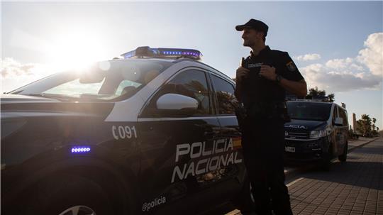 Die spanische Polizei hat Mordermittlungen aufgenommen, nachdem an Händen und Füßen gefesselte Ertrunkene in den Gewässern rund um Mallorca und Nachbarinseln gefunden wurden.