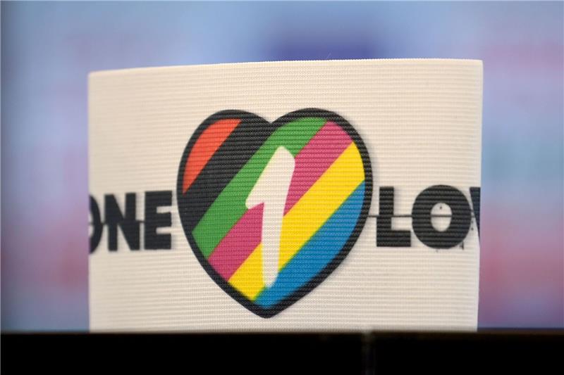 Niederlande verzichtet auf „One Love”-Kapitänsbinde Die spezielle Kapitänsbinde als Zeichen gegen Diskriminierung und für Vielfalt wird bei der WM nun doch nicht getragen.