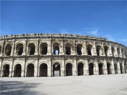 Die südfranzösische Stadt Nîmes ist berühmt für ihr römisches Amphitheater, hat aber noch viel mehr zu bieten - vor allem jetzt mit der Triennale «Contemporaine».