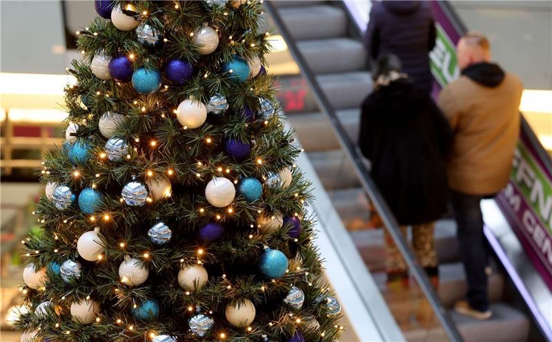 Etwas mehr Schwung im Weihnachtsgeschäft Die unsichere Lage mit hohen Energiepreisen dämpft die Stimmung.