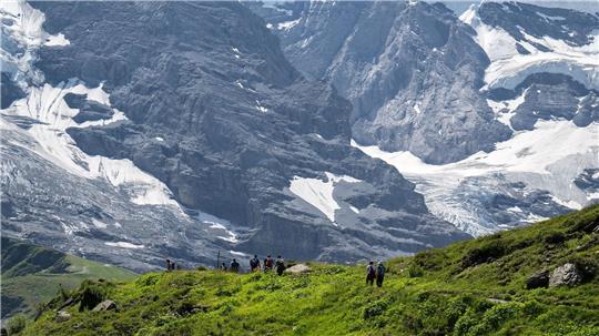 Die vermisste Wanderin wurde in den Schweizer Alpen tot gefunden. (Symbolbild)