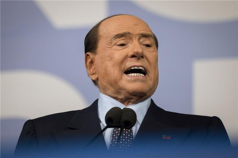 Dämpfer für Berlusconi-Firma zu ProSiebenSat.1-Anteil Die von Silvio Berlusconi gegründete Firma Fininvest hält rund die Hälfte der Anteile an dem Medienkonzern MFE.