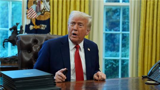 Die von US-Präsident Trump angedrohten Strafzölle gegen Mexiko, Kanada und China würden nach Berechnungen des Ifo-Instituts auch der US-Wirtschaft schaden
