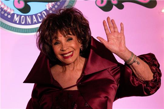 Titel für Shirley Bassey und Ridley Scott Die walisische Sängerin Shirley Bassey  wird für ihre Verdienste um die Musik zum Companion of Honour ernannt.