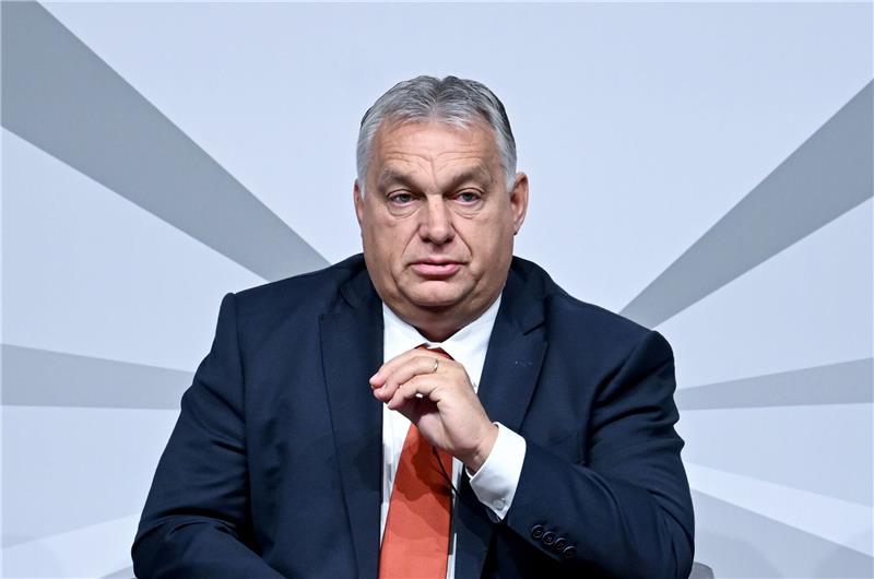 Orban fordert erneut Waffenstillstand im Ukraine-Krieg «Die wirtschaftlichen Beziehungen zu Russland pflegen wir weiter, und das empfehlen wir auch unseren Bündnispartnern»: Viktor Orban.