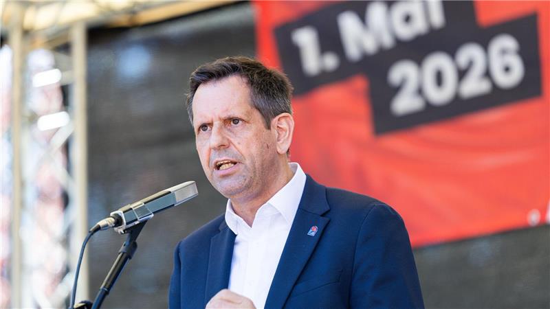 „Dieser Tag ist ein Tag der Demokratie“, das sagte Niedersachsens Ministerpräsident Olaf Lies (SPD) in Salzgitter zum Tag der Arbeit.