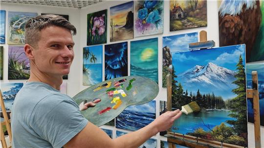 Dieses Bild nach der Bob-Ross-Technik hat der Künstler Axel Laslo in weniger als elf Minuten gemalt. 