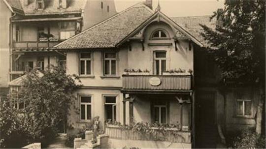 Dieses Gebäude hieß einmal „Villa Frohsinn“.