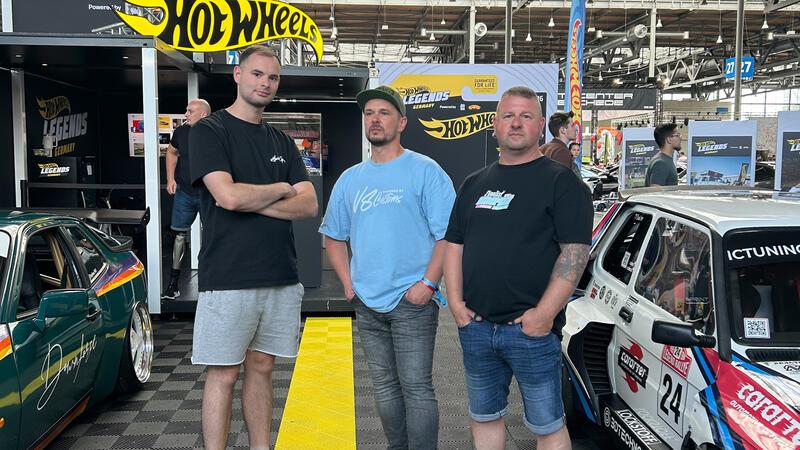 Der Rallye-Fiat aus Goslar landet auf Platz 2 Dieses drei Schrauber haben es ins Deutschland-Finale geschafft: Benjamin Pflug, Paul Czarnecki und Andy Heyd (v.l.).