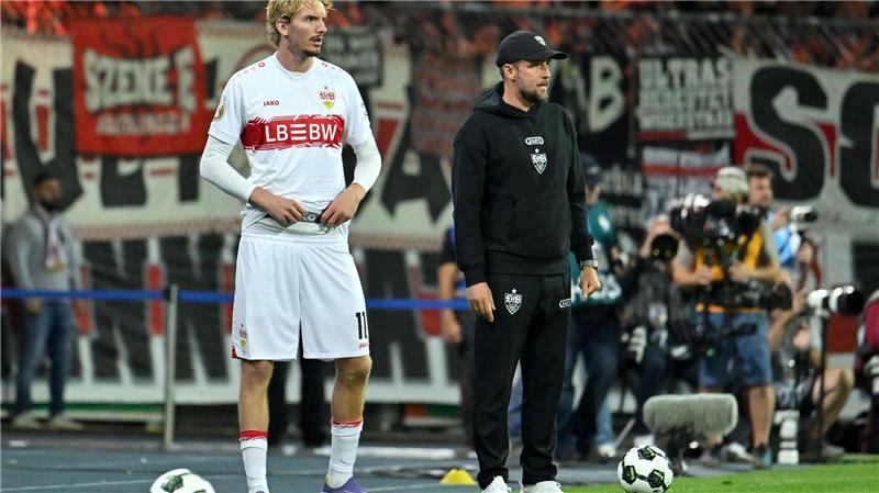 Drama in Braunschweig: Pokal-Verteidiger Stuttgart weiter Diesmal nur Joker: Stuttgarts Nick Woltemade.
