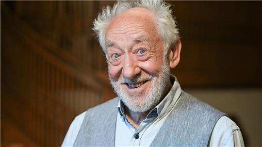Dieter Hallervorden - noch 89 - Ende August auf der Jahrespressekonferenz seines Schlosspark-Theaters in Berlin. (Archivbild)