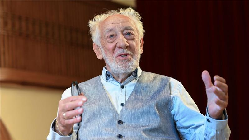 Hallervorden wird 90 - „Das Lampenfieber ist immer da“ Dieter Hallervorden schrieb Fernsehgeschichte mit „Nonstop Nonsens“, später feierte er ein Comeback als Charakterdarsteller.