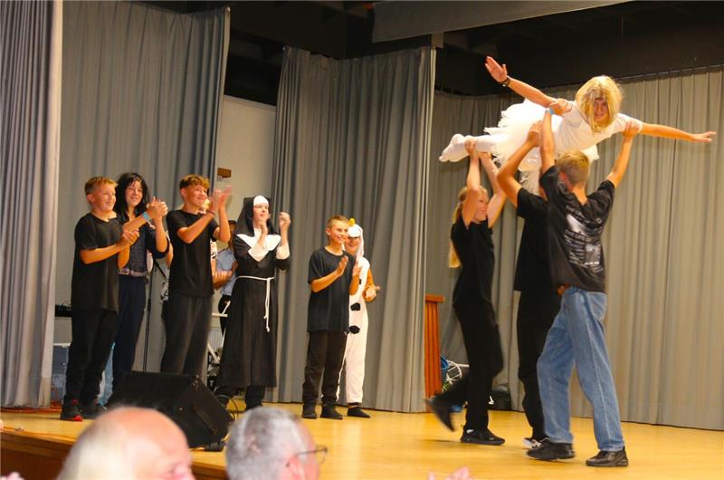 Dirting Dancing - Feeling beim Dorffestkommers!  Die Jugendfeuerwehr präsentiert...