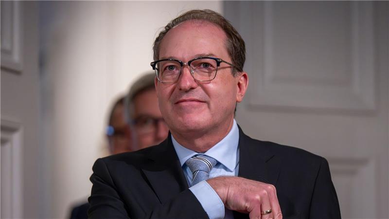 Drohnenalarm in München – zentrale Fragen immer noch offen Dobrindt will ein Drohnenabwehrzentrum.