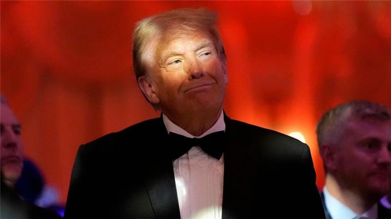 Trump feiert Gala mit Regierungskandidaten und Promis Donald Trump zelebrierte seinen Wahlsieg bei einer Gala.