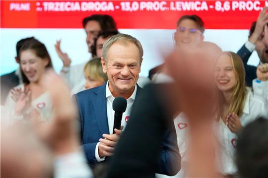 Donald Tusk, ehemaliger polnischer Ministerpräsident und Oppositionsführer, in der Parteizentrale seiner Partei in Warschau.