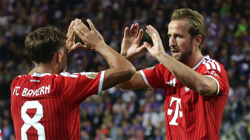 Kane meldet sich an: Doppelpack gegen „die Krise“ Doppelter Jubel: Harry Kane und Tom Bischof trafen für die Bayern.