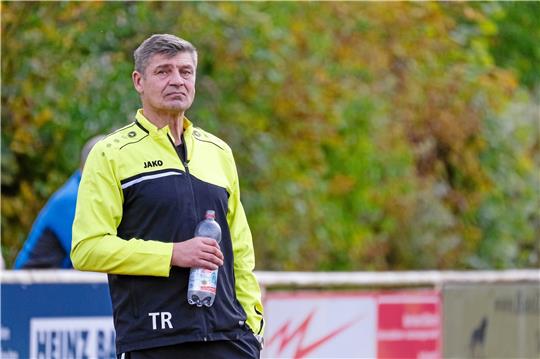 Doros Varnava übernimmt den Fußball-Bezirksligisten VfL Oker. Für ihn sei das „eine sehr reizvolle Aufgabe“, denn eigentlich wollte er keine Mannschaft mehr trainieren. Foto: Drechsler