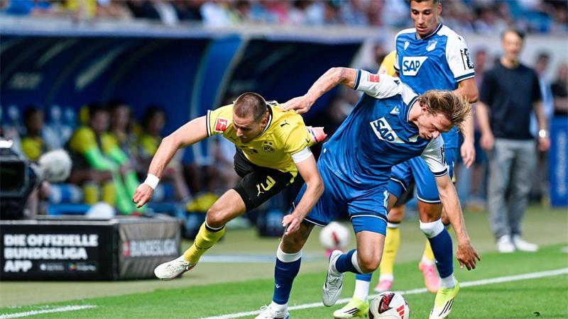 3:2 nach 0:2 - BVB gelingt spektakulärer Sieg bei Hoffenheim Dortmund hatte gegen die TSG zu kämpfen.