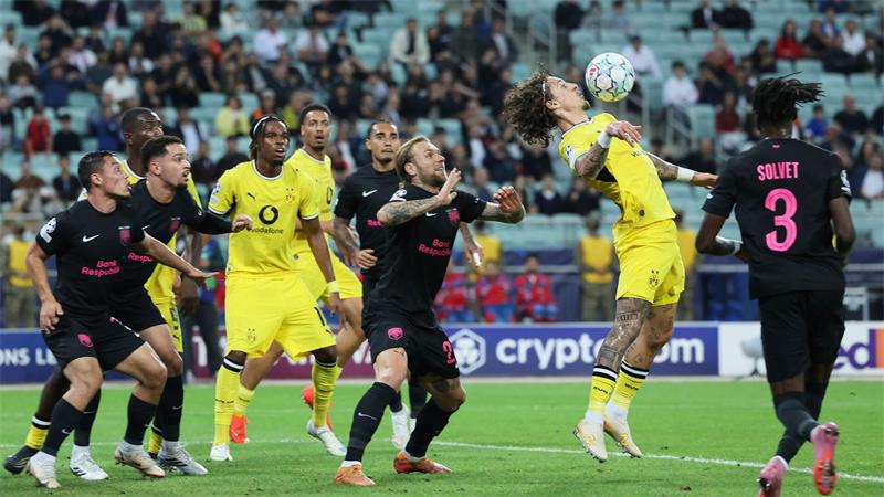 Hartes Stück Arbeit: Guirassy bewahrt BVB vor Baku-Blamage Dortmund um Stürmer Fabio Silva war im Olympiastadion gefordert.