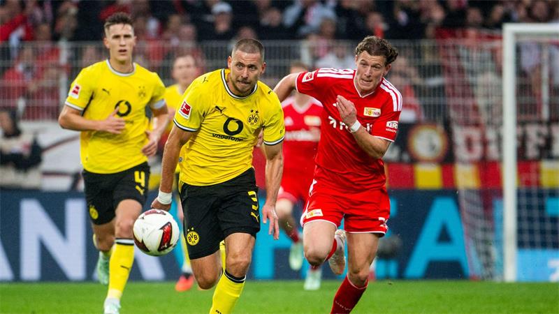 FC Bayern überrollt Leipzig - Nächster BVB-Rückschlag Dortmund und Union boten sich ein hart umkämpftes, aber nicht hochklassiges Spiel