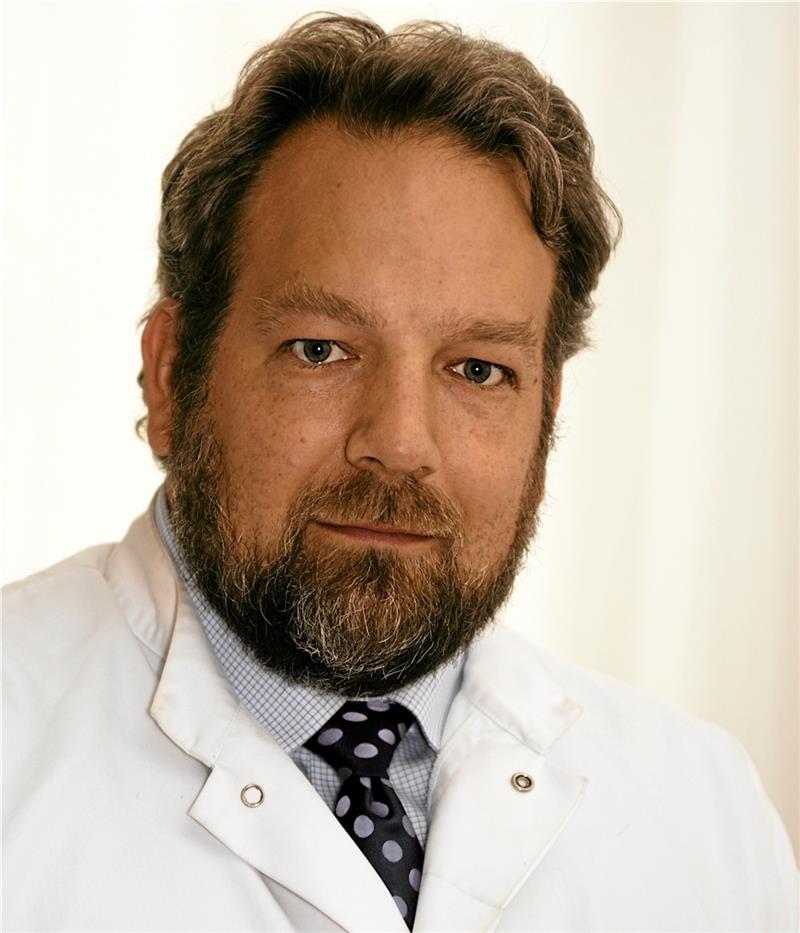 Dr. Daniel Sinnecker