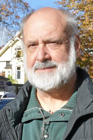 Dr. Friedhart Knolle