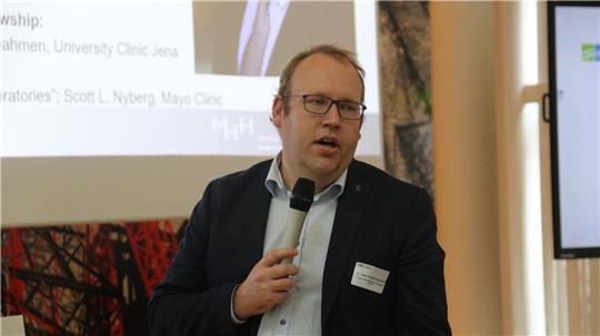 Dr. Philipp Felgendreff spricht über Organspende.