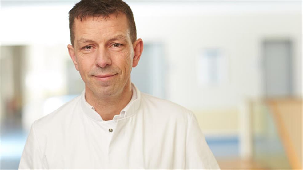 Herr Dr. Med. Dirk Schult Am Baum Neuer Chefarzt der Gastroenterologie ist ein alter Bekannter