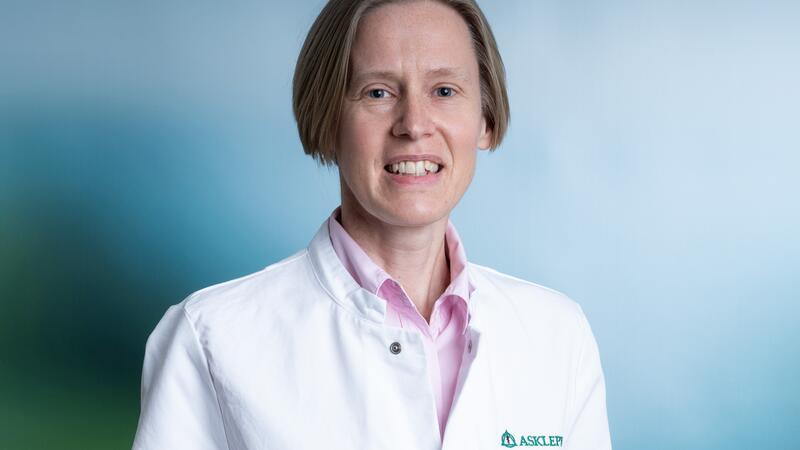 Dr. med. Larissa Henze, Ärztliche Direktorin der Asklepios Harzkliniken und dort zugleich Chefärztin für Hämatologie, Onkologie und Palliativmedizin.