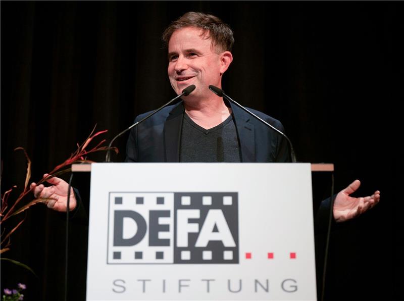 Deutsche Serie gewinnt Drehbuchpreis in Frankreich Drehbuchautor Thomas Wendrich erhält in Lille den Preis für das beste Drehbuch (Archivbild).