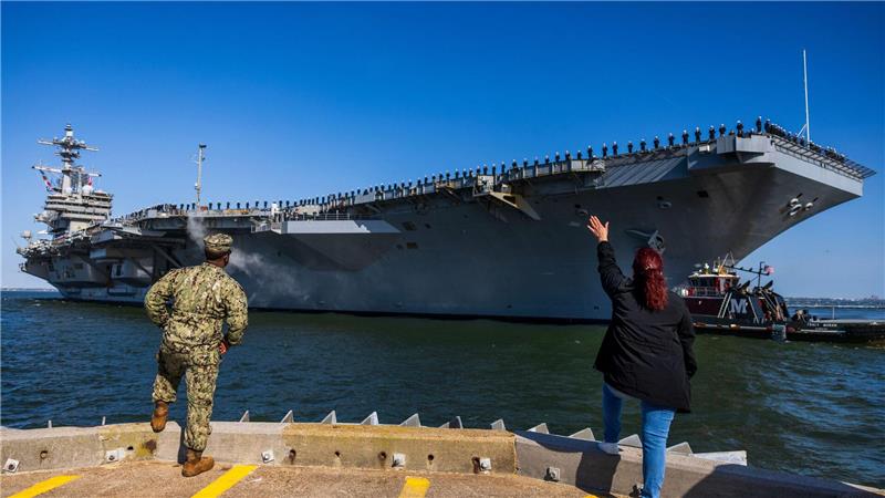 Drei Flugzeugträger werden in der Region eingesetzt. (Archivbild)