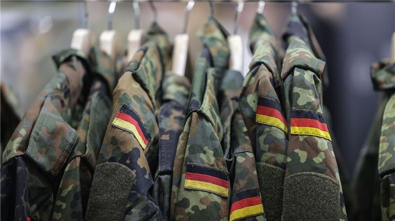 Mehr Verdachtsfälle auf Rechtsextremismus bei der Bundeswehr Drei Viertel aller extremistischen Verdachtsfälle bei der Bundeswehr kommen aus dem Bereich Rechtsextremismus. (Archivbild)