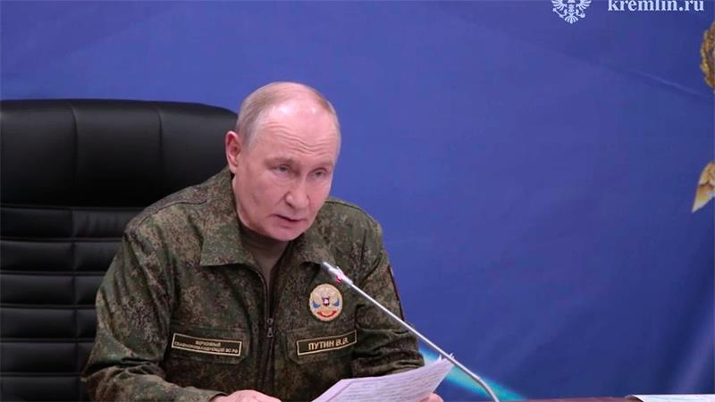 Drohte im Ukraine-Krieg schon indirekt mit einem Atomwaffeneinsatz: Russlands Präsident Wladimir Putin. (Archivbild)