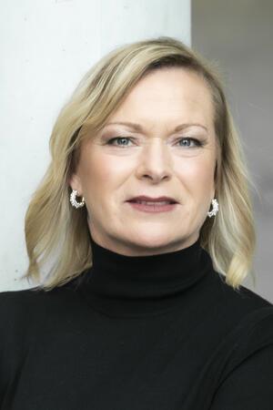 Das Foto zeigt Dunja Kreiser.