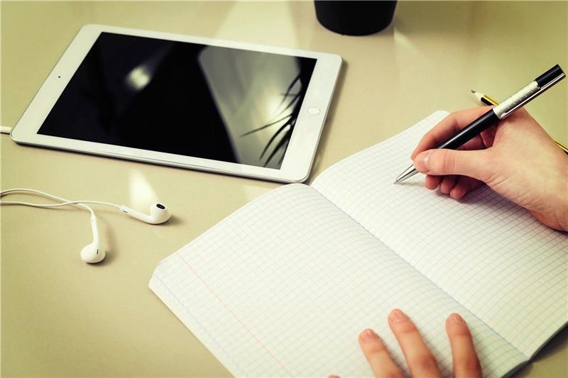 Durch Corona, aber nicht nur wegen Corona und Distanzunterricht wichtig(er) geworden: Die Digitalisierung der Schulen ist ein Punkt, der in Bildungsdiskussionen immer öfter als wichtiger Aspekt genannt wird.  Symbolfoto: Pixabay