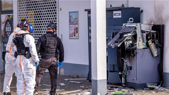 Durch die Sprengung von Geldautomaten wurden 2023 insgesamt 28,4 Millionen Euro erbeutet. 