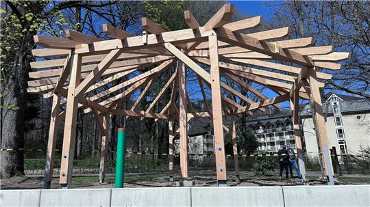 Durch dieses Bauwerk wird bald salzige Seeluft wehen. Und die ist bekanntlich gesund.
