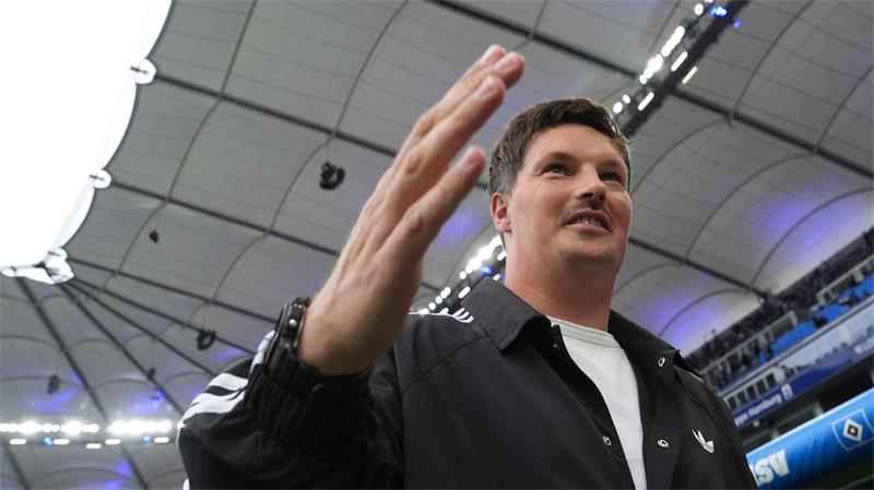 Durfte sich endlich über den ersten Sieg freuen: HSV-Trainer Merlin Polzin.