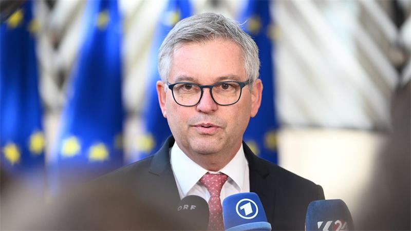 EU-Migrationskommissar Magnus Brunner verkündete Details des Vorschlags in Brüssel. (Archivbild) 