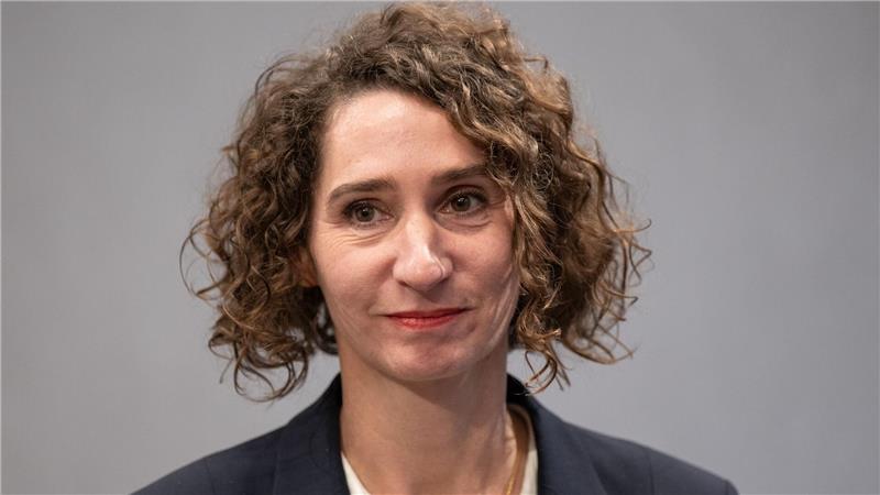 EVG-Vize Cosima Ingenschay will den geplanten Stellenabbau bei DB Cargo deutlich abmildern. (Archivbild)