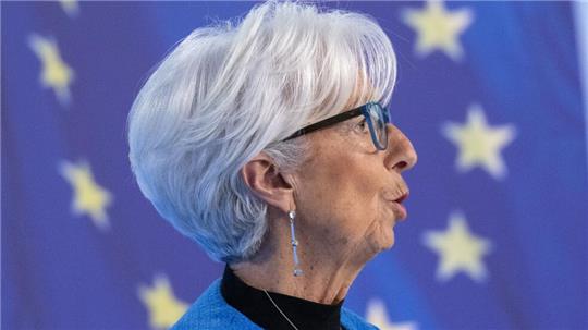 EZB-Präsidentin Lagarde sieht den Rückgang der Inflation auf gutem Weg (Archivbild)