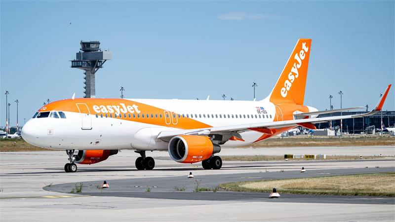 Flüge immer teurer – Airlines dünnen Flugplan aus Easyjet bietet noch viele Direktflüge ab Berlin an.