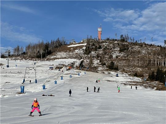 Echter Wintersport sieht anders aus. Den Januar und den Februar können die Braunlager aus touristischer Sicht wohl vergessen. Sie sind aber trotzdem optimistisch. Archivbild: Eggers